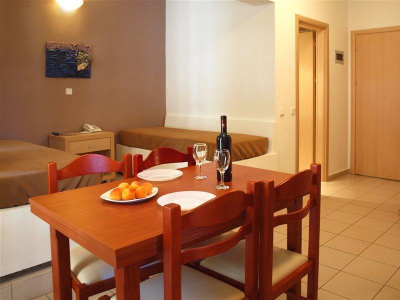 Caravel Hotel Apartments Ixia  Extérieur photo